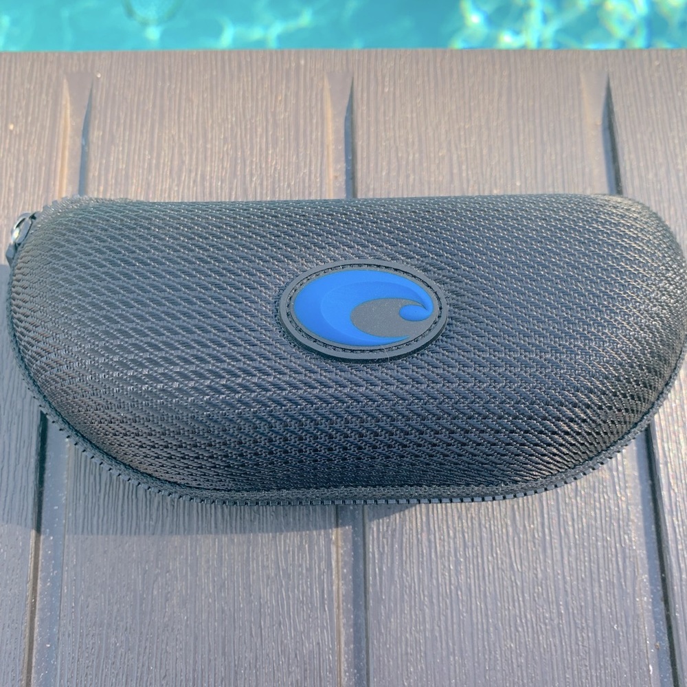 Costa Del Mar sunglass hard carrying case
